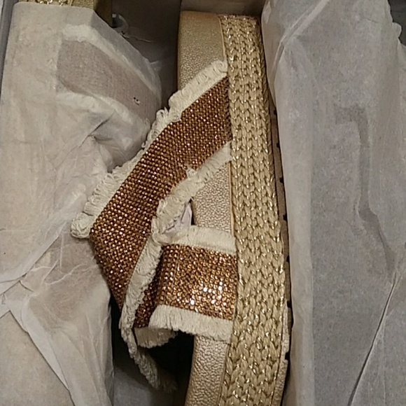 Nature Breeze Shoes - Sandals